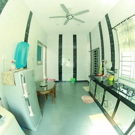 Twin Castle Homestay Kuala Pilah Exterior photo