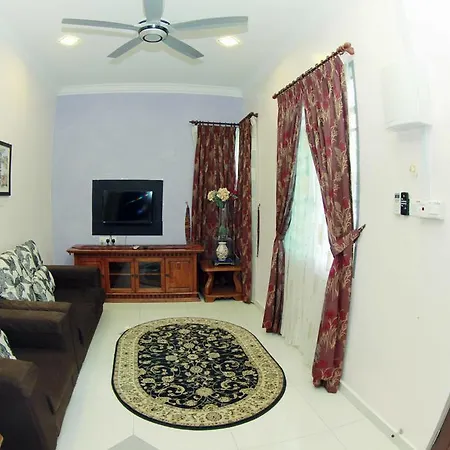 Twin Castle Homestay Kuala Pilah Exterior photo