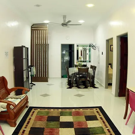 Twin Castle Homestay Kuala Pilah Exterior photo
