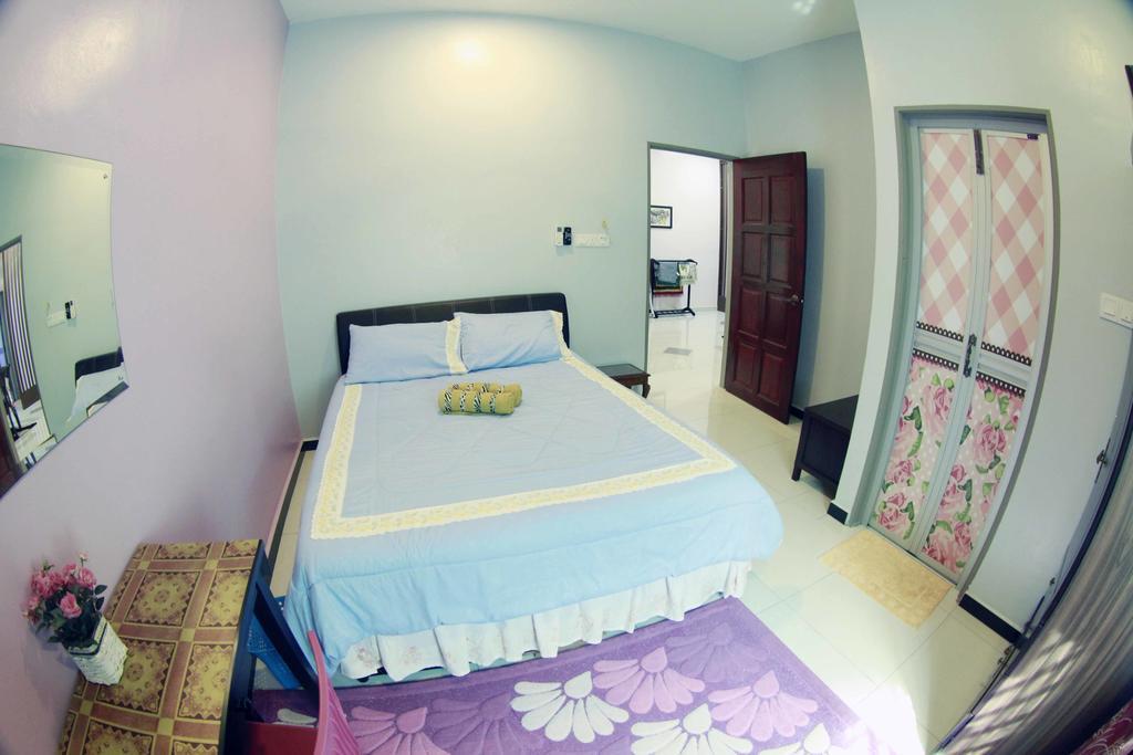 Homestay Twin Castle *